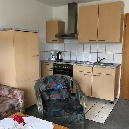 Martens - Jana Lejlighed *